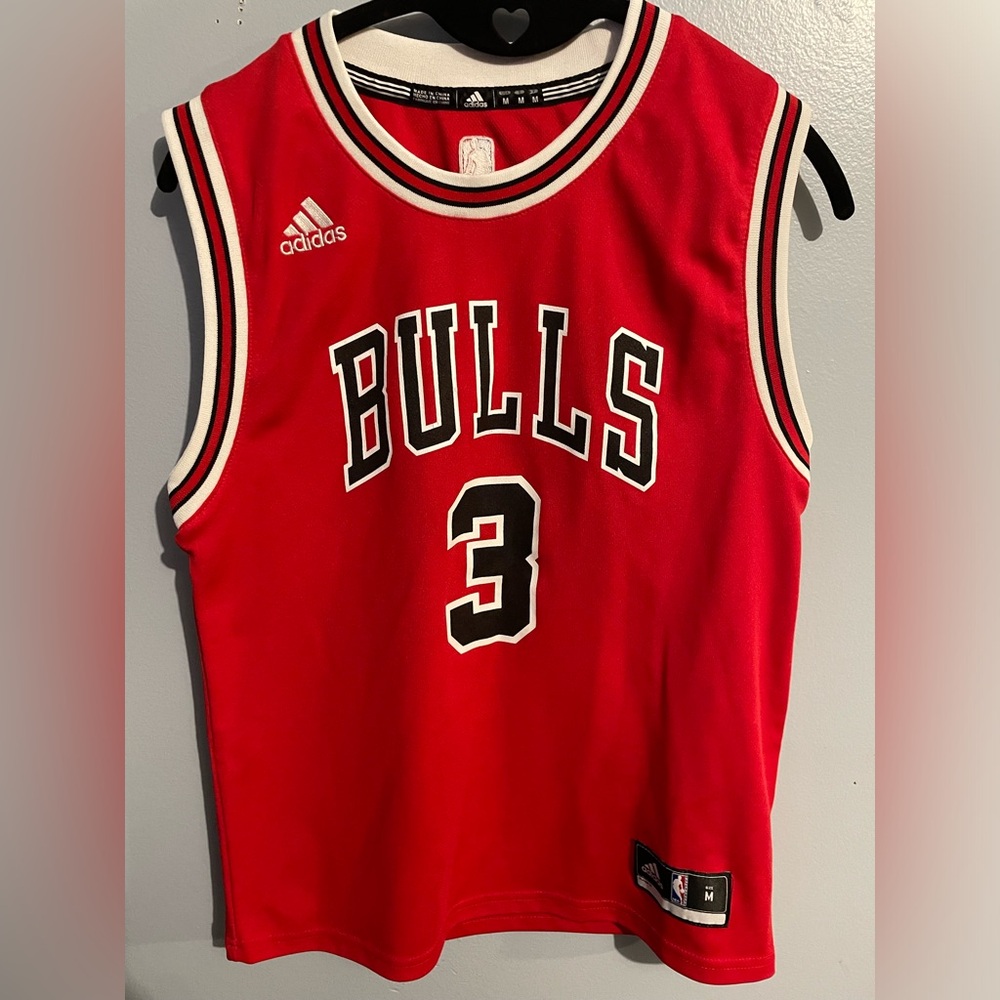 Adidas bulls Wade jersey size size medium